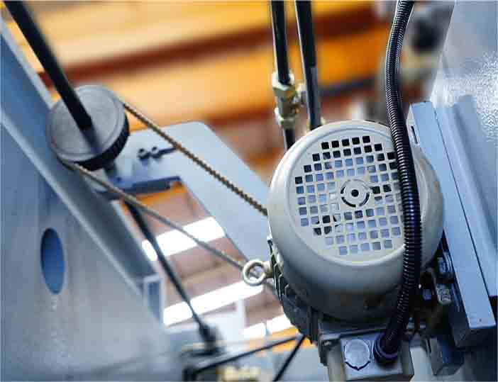 Sheet Metal Bending Machines Y-axis Depth Adjustment